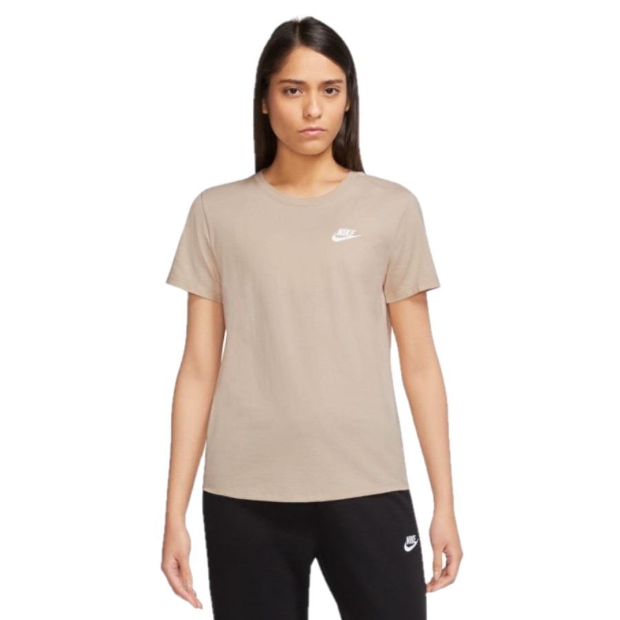  camiseta-mujer-nike-club-dx7902-126-beige-img