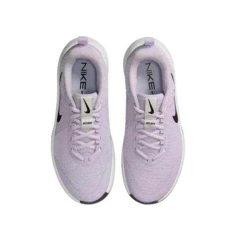 Nike MC Trainer 3 Mujer – vista superior con malla transpirable.