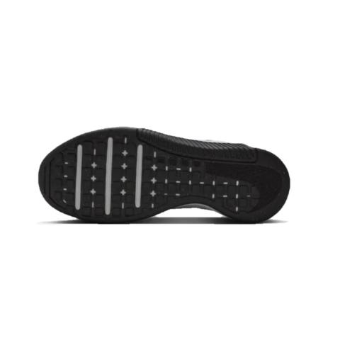 Nike MC Trainer 3 Mujer – vista de la suela con patrón de tracción.